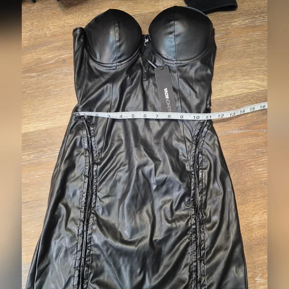 Fashion Nova Black Strapless Leather Dress 😈🔥 - Picture 5 of 7